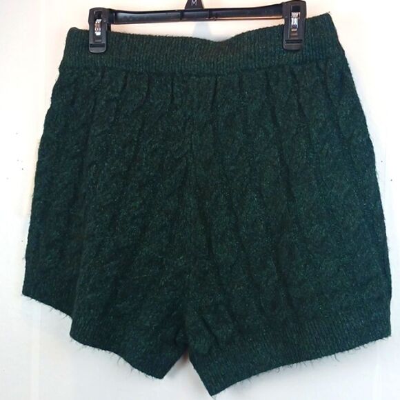 EVERY hunter green  High waisted knit sweater shorts (M) - Picture 5 of 8